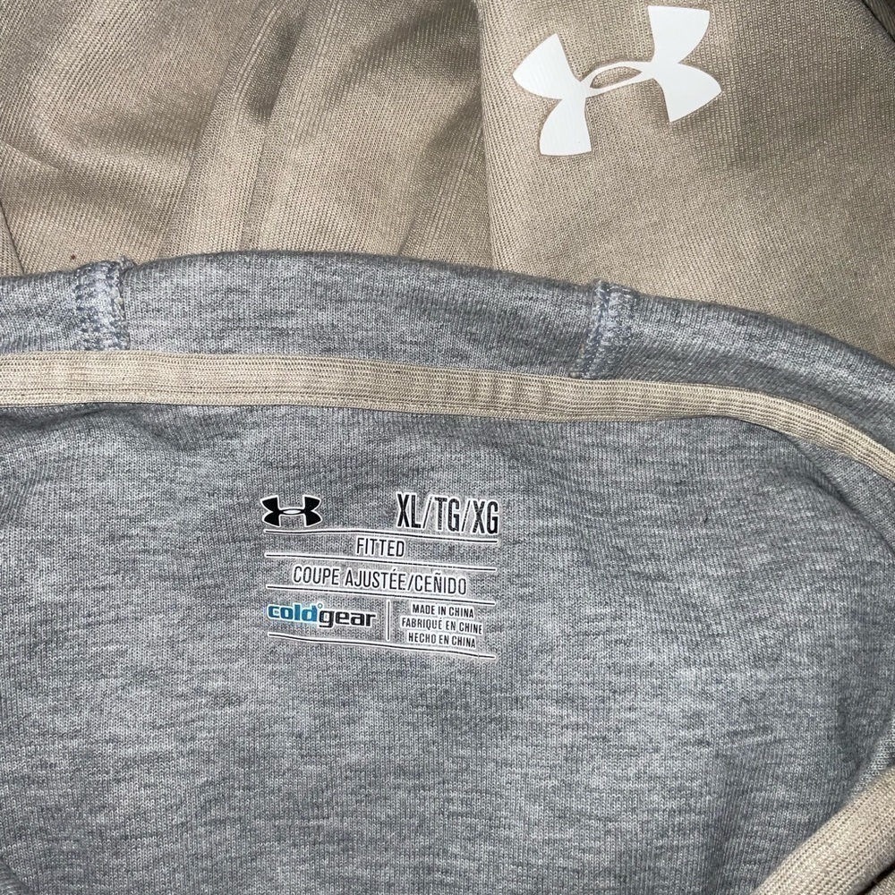 Men’s used fitted size XL UA under armour hoodie shirt short sleeve beige Pre ow - Picture 2 of 6
